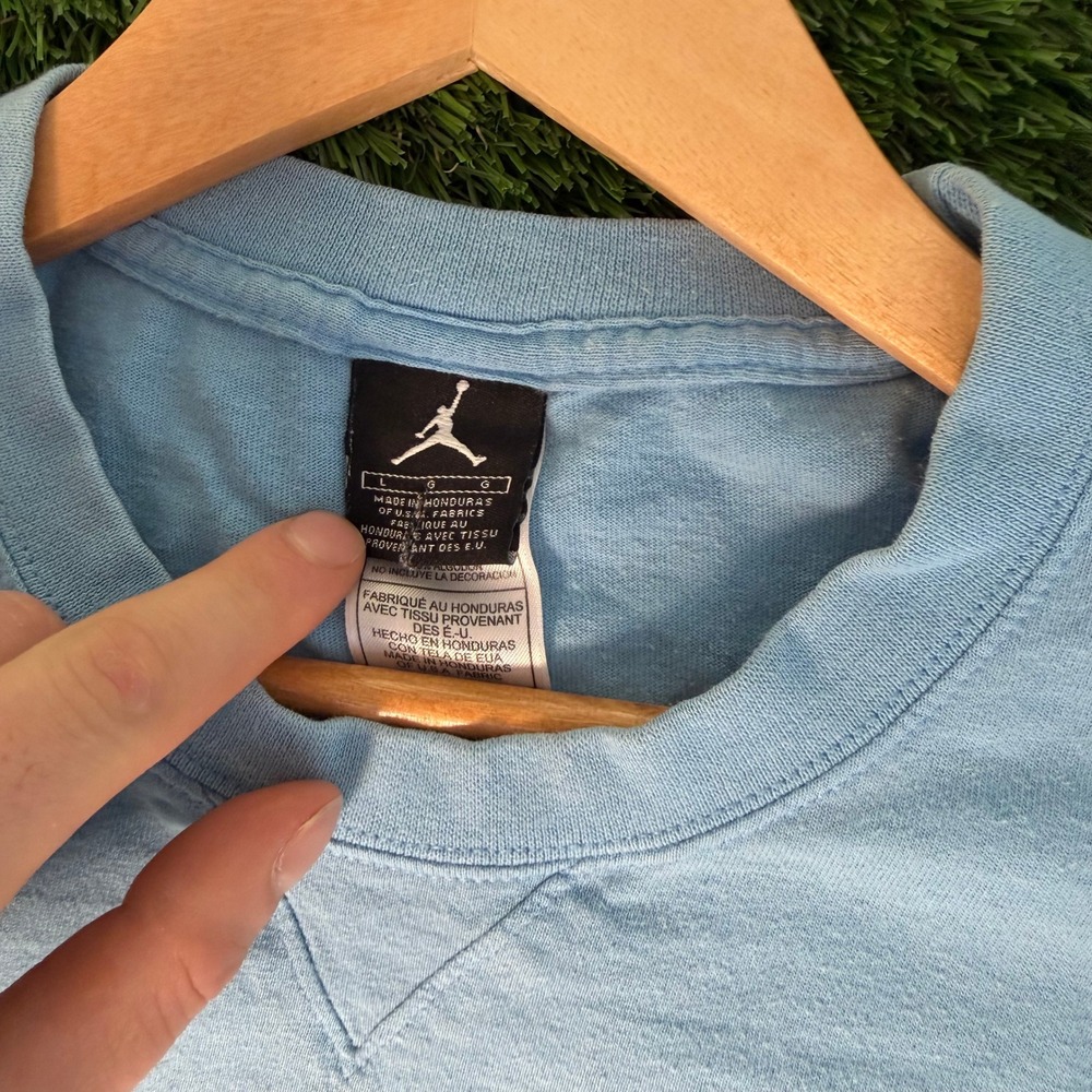 Jordan Brand University Blue Jumpman Air Graphic T-Shirt Mens Large Light Blue - Picture 2 of 5